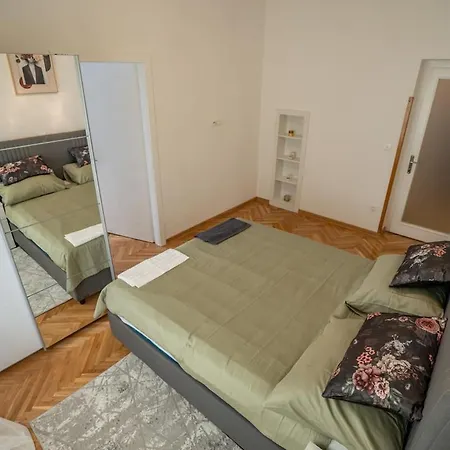 Mili -kantrida Apartman