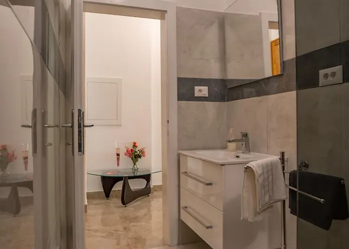 Mili -kantrida Apartmán *